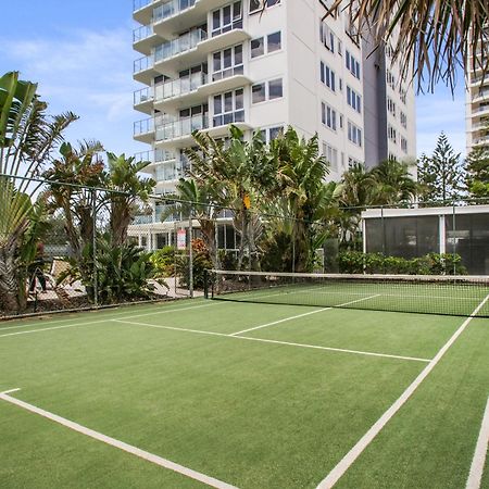 Boulevard Towers On Broadbeach Guldkusten Exteriör bild
