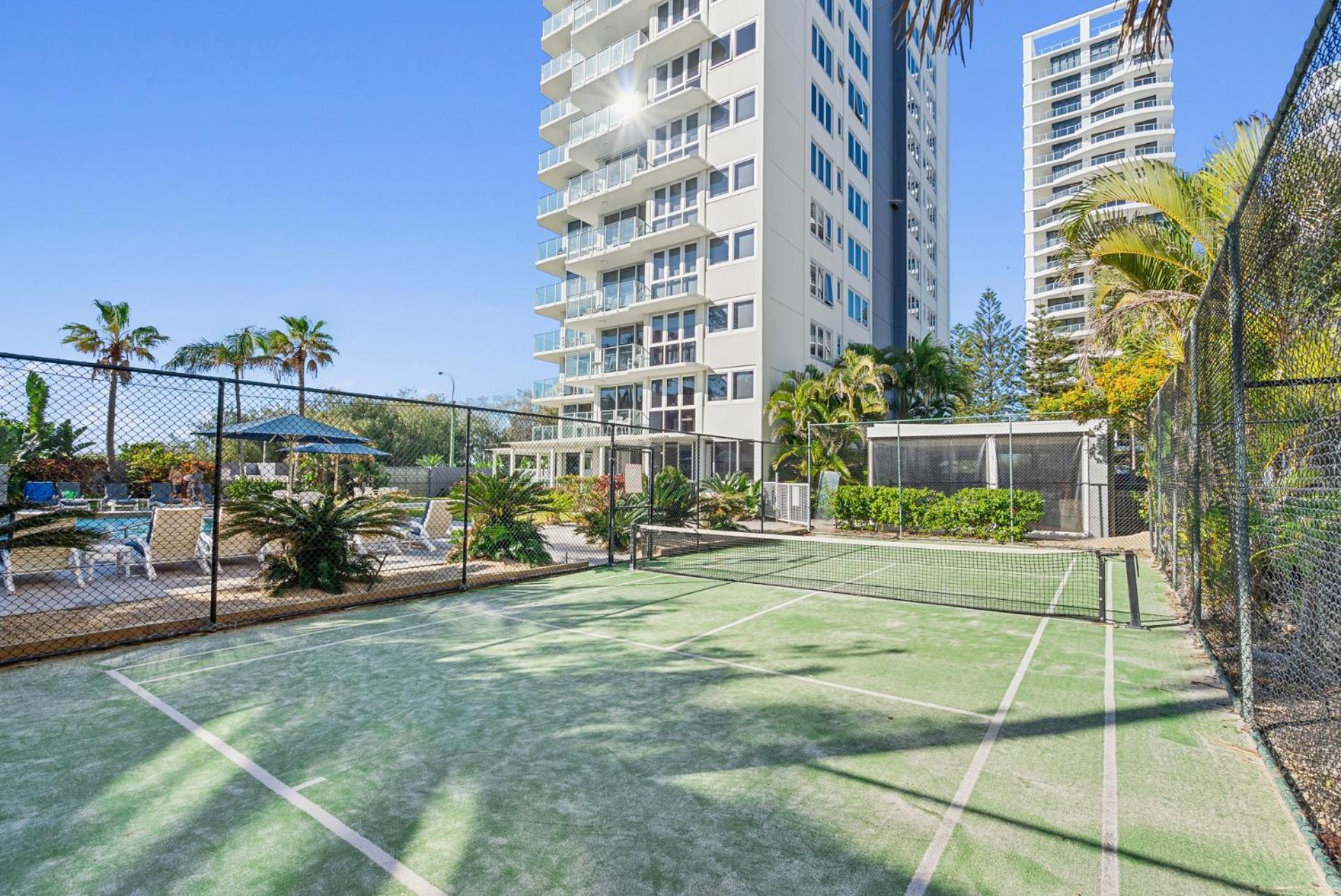 Boulevard Towers On Broadbeach Guldkusten Exteriör bild