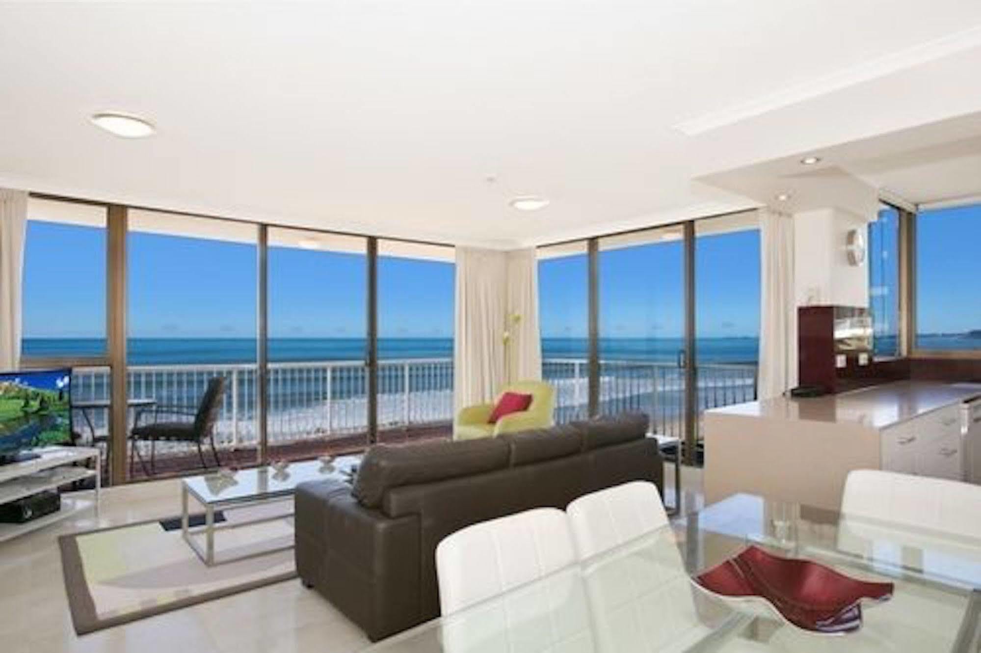 Boulevard Towers On Broadbeach Guldkusten Exteriör bild